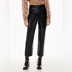 Aritzia, Wilfred- the Melina cropped pant size 4 black